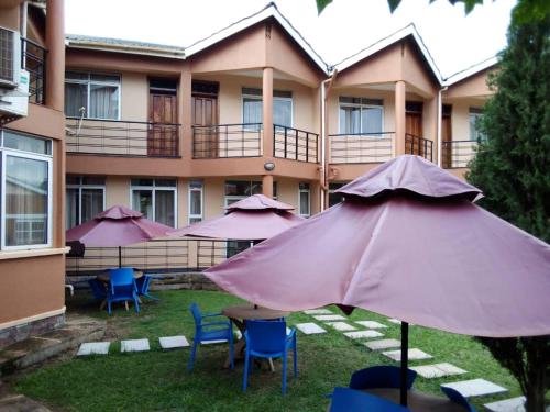 Bangunan di mana terletaknya hotel