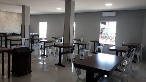 Restaurace v ubytování Hotel Samambaia