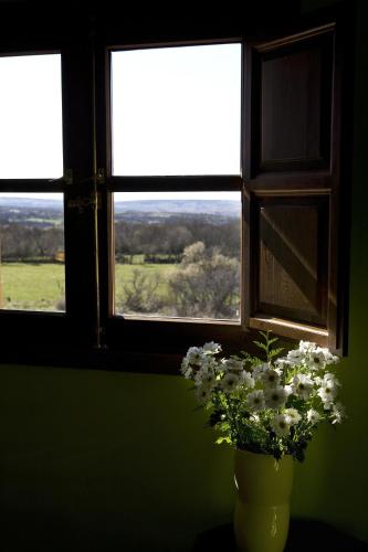 Gallery image of Hotel Rural La Data in Gallegos