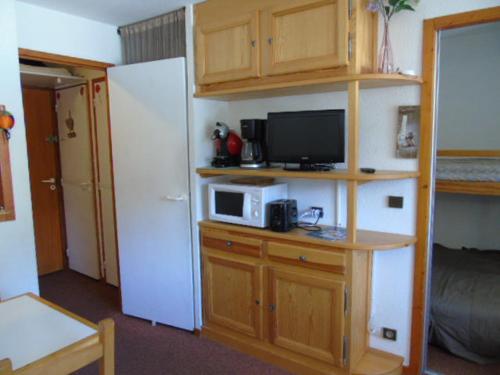 Fotografia z galérie ubytovania Studio cabine 4 pers. à Valfréjus avec balcon, proche télécabine et écoles de ski - FR-1-561-99 v destinácii Modane