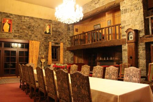 Khu vực ghế ngồi tại Manoir de Tromcourt