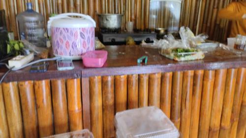 a counter in a kitchen with a counter top at Roejas Sunset in Uluwatu