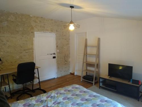 Photo de la galerie de l'établissement Chambre privée - PIERRELATTE, à Pierrelatte