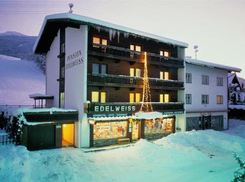Gästehaus Pension Edelweiss зимой
