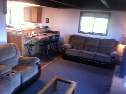 Clam Gulch Cabin – Photos 5