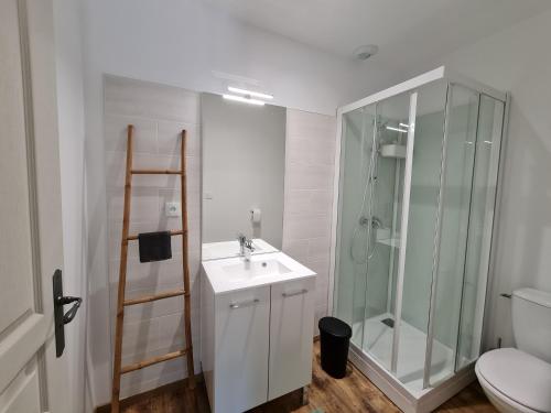 Kúpeľňa v ubytovaní Gîte des Tannières