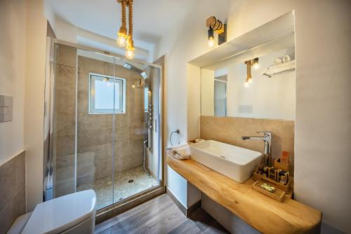 a bathroom with a sink and a shower at Castello di Limatola in Limatola