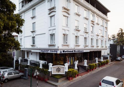 Bangunan di mana terletaknya hotel