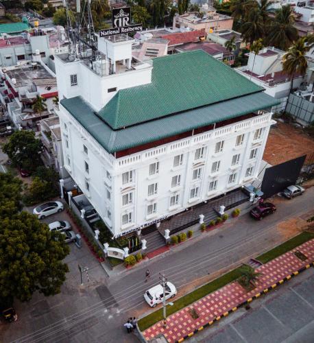 Bangunan di mana terletaknya hotel