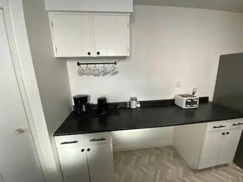 Gallery image of Kingston Comfort Hub in Kingston