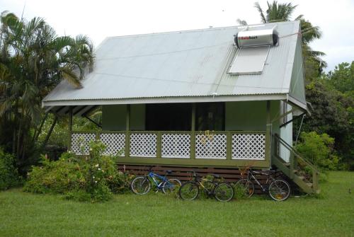 Ginas Garden Lodges, Aitutaki - 4 self contained lodges in a beautiful garden