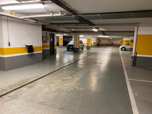  P&C Sol Tarter -  Room  picture :   Shower    Bath    Kitchenette                           