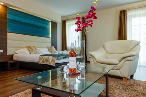 Гостиная зона в Hotel Villa Völgy Wellness & Konferencia