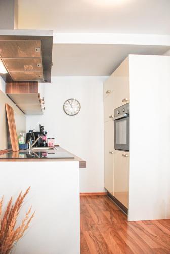 Kuchyň nebo kuchyňský kout v ubytování Genuss Cottage - Ferienhaus im Weindorf an der Mosel