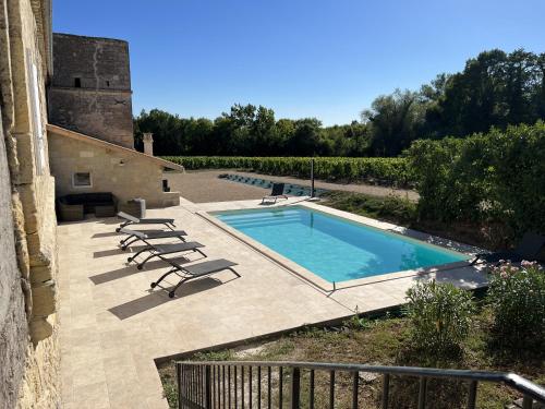 Gîte avec piscine, Château de Lescours, St-Émilion