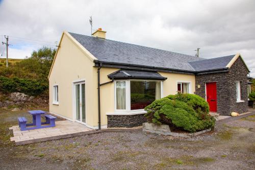 Gallery image of Church Island View Holiday Home by Trident Holiday Homes in Waterville