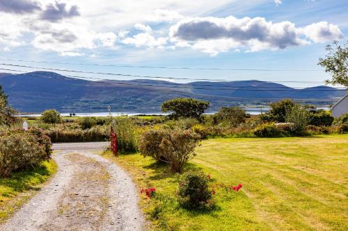 Gallery image of Church Island View Holiday Home by Trident Holiday Homes in Waterville