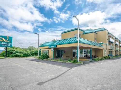 Hotel Quality Suites – Photos 4
