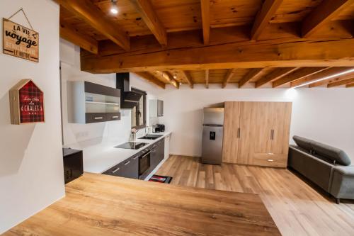 Dapur atau dapur kecil di Gîte l'Atchou