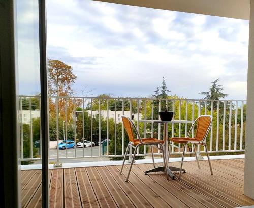 Zdjęcie z galerii obiektu Logement neuf dans résidence calme parking gratuit w La Rochelle