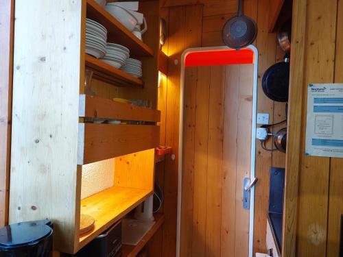 Studio 2 personnes, animaux admis, wifi inclus, proche pistes, Arc 1800 - FR-1-411-270