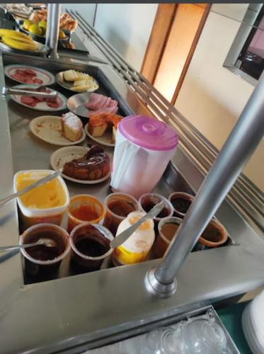 Makanan di atau berdekatan inn ini