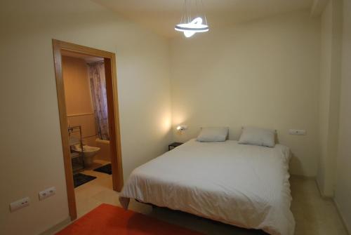 Posteľ alebo postele v izbe v ubytovaní Casalux One - Seaview - Outdoor Living - Pool - 5p
