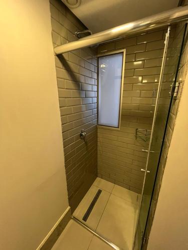 Bilik mandi di Hotel Laghetto Estação