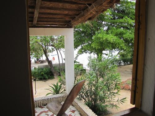 Aed väljaspool majutusasutust Bazouk Du Saloum Ecolodge Solidaire
