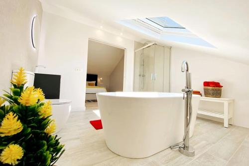 ÁTICO DALAI - Jacuzzi & Terraza junto al mar y playas