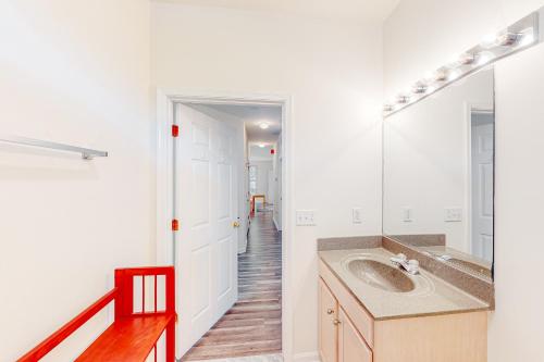 Φωτογραφία από το άλμπουμ του Bear Trap Dunes --- 45A Willow Oak σε Ocean View