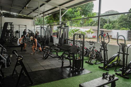 Fitness centrum a/nebo fitness zařízení v ubytování Casa Palomino Hostal