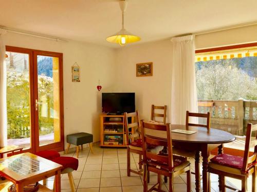 Charmant appartement à Villard-de-Lans - 6 pers, terrasse, jardin, proche des pistes et commodités - FR-1-515-135
