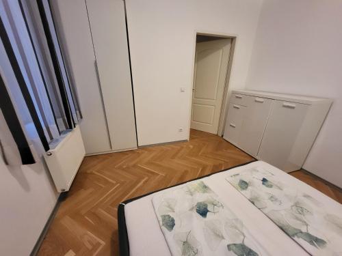 CozyNite Premium Apartment Hundertwasser