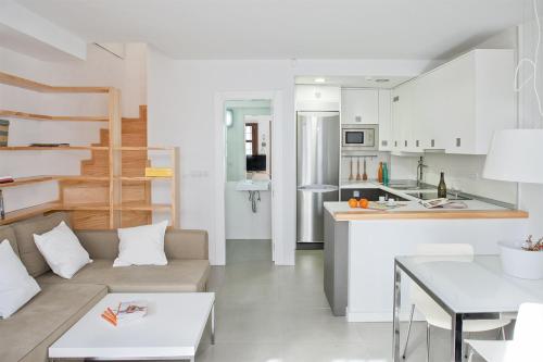 Η κουζίνα ή μικρή κουζίνα στο Smart Suites Albaicin