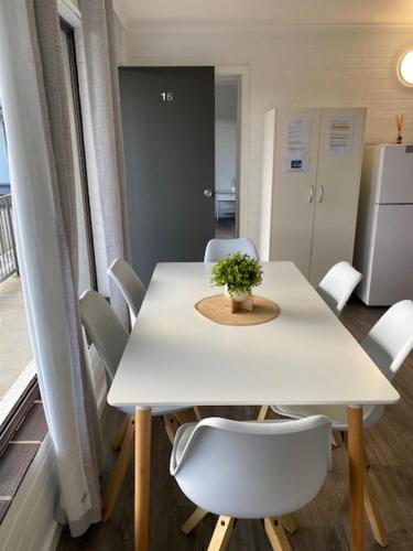 Η κουζίνα ή μικρή κουζίνα στο The Harrington Serviced Apartments
