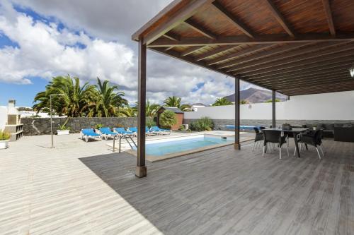 Villa Soleada - VipVipVillas