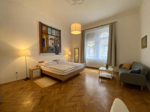 Fotografija v galeriji nastanitve 3 Bedrooms- Central Quarter Apartment v Budimpešti