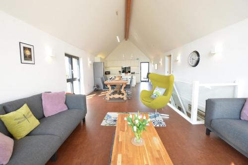 Rush House, Eastbridge – Photos 3