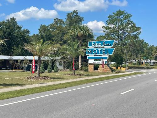 Fotografie z fotogalerie ubytování BlueGem Motel v destinaci High Springs