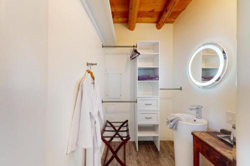 Un baño de Cottam Pines A & B