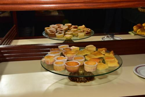 Makanan di atau berdekatan hotel
