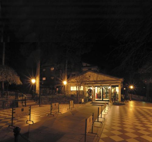 a night time photo of a building with lights at Villa Felcaro - Relais, Lodge & Restaurant in Cormòns
