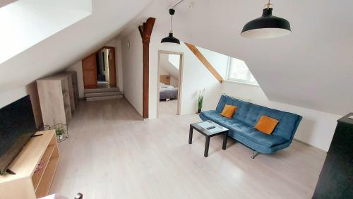 Apartmán pre 5 osôb, 2 spálne, Banská Bystrica Podlavice 24h self checkin