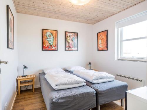 Postel nebo postele na pokoji v ubytování Holiday home Tarm LIX