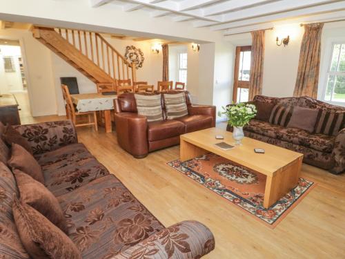 Bryn Dedwydd Farmhouse – Photos 3