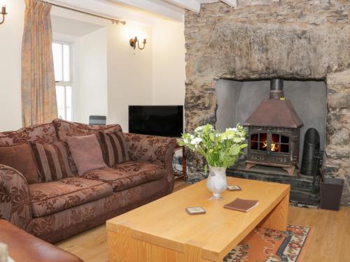 Bryn Dedwydd Farmhouse – Photos 4