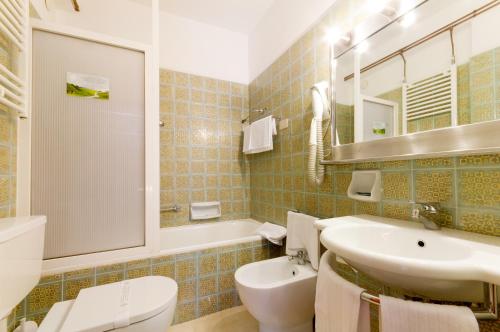 Koupelna v ubytování Hotel Residence Club Primula