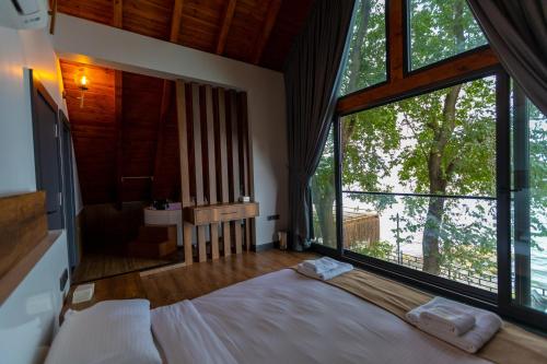 Voodi või voodid majutusasutuse SANTANA OTEL toas