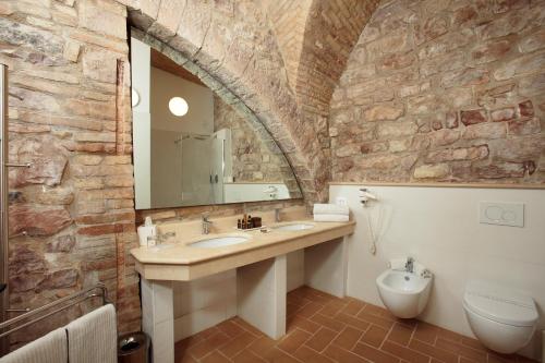 Ένα μπάνιο στο Giotto B&B